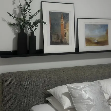 דירה Modern *